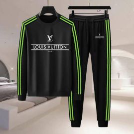 Picture of LV SweatSuits _SKULVM-4XL11Ln7229311